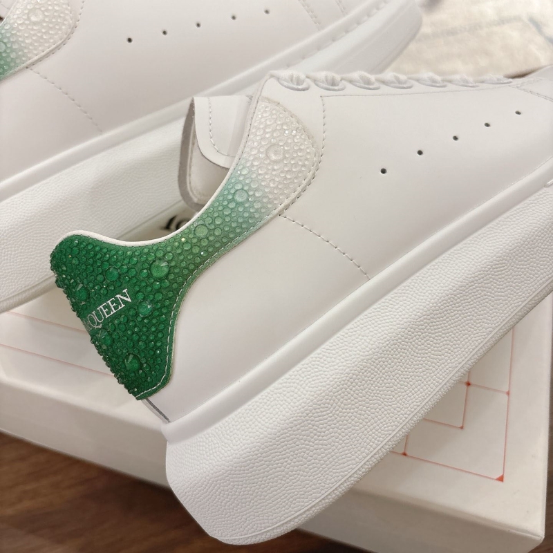 a1exa*der Mcqv*en sneakers